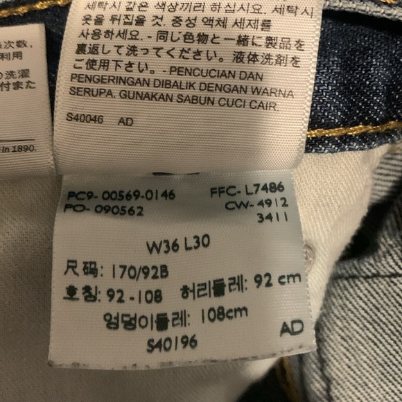 Men’s Levi Denim Jeans - Picture 4 of 6